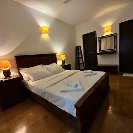 Villa M - Jia 4 Candolim Goa 3Bhk, Pool Facing, Near Beach, Free Breakfast, Free Wifi And Prime Location Aguada Eksteriør billede